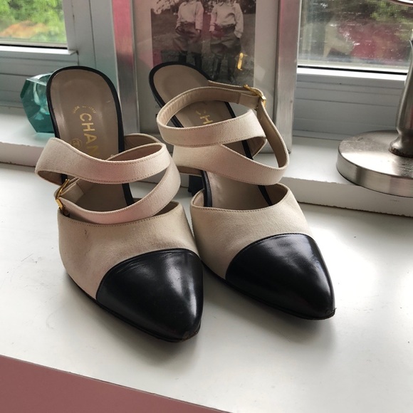 Chanel ankle wrap sandals size 40, fits like 8 - Picture 6 of 16